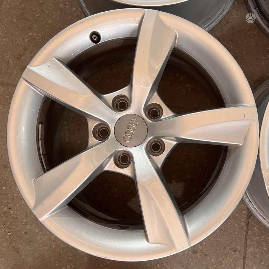 Audi, vieglmetāla, R16