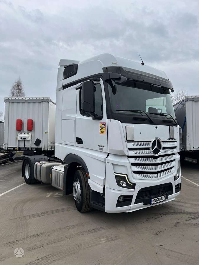 Mercedes-Benz Actros 1845 BigSpace, double sleeper