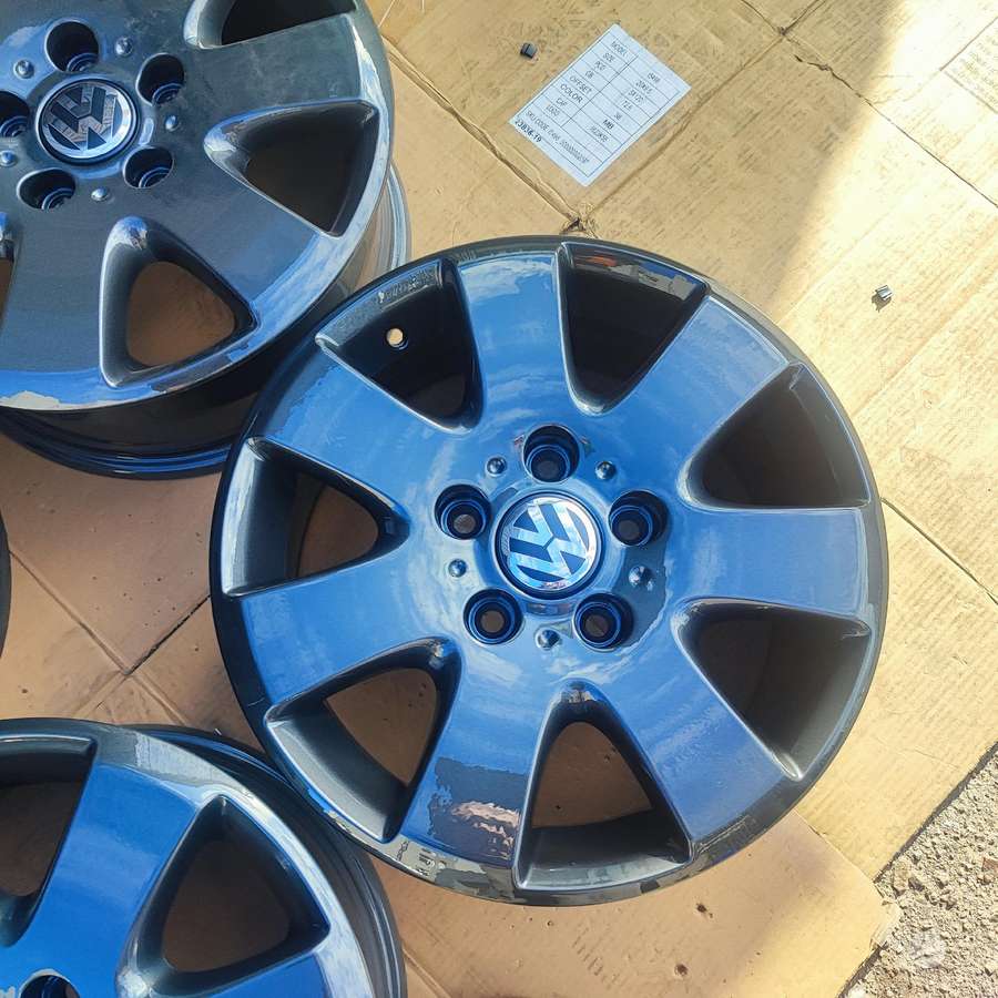 Volkswagen, light alloy, R16