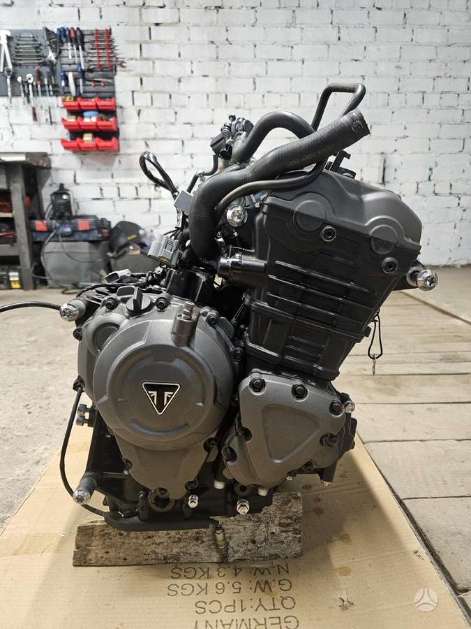 Triumph Tiger, touring / sport touring