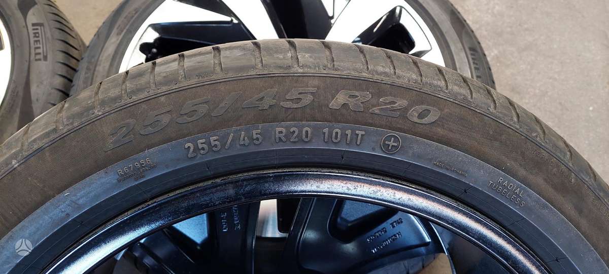 Pirelli, vasaras 255/45 R20