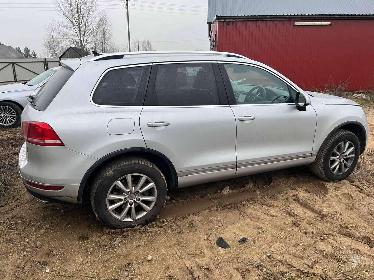 Volkswagen Touareg