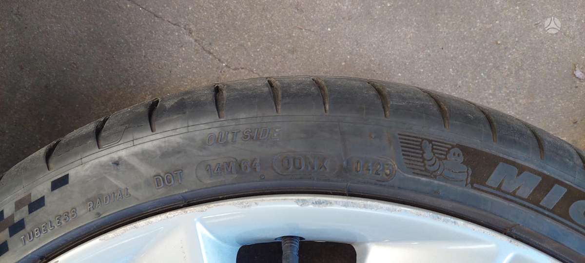 Michelin, summer 265/35 R21