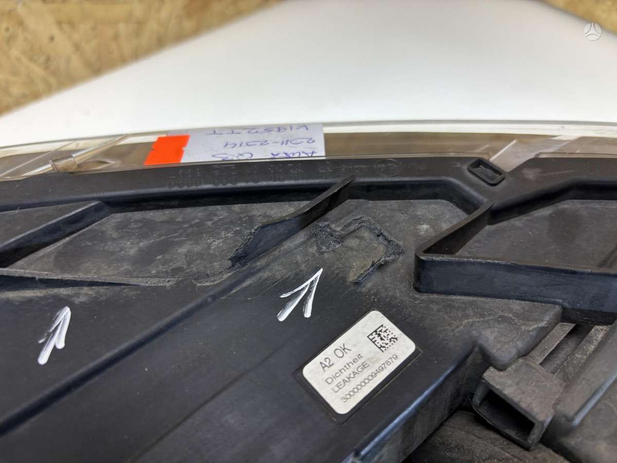 Audi Q3, 8U0941005, Cen25130