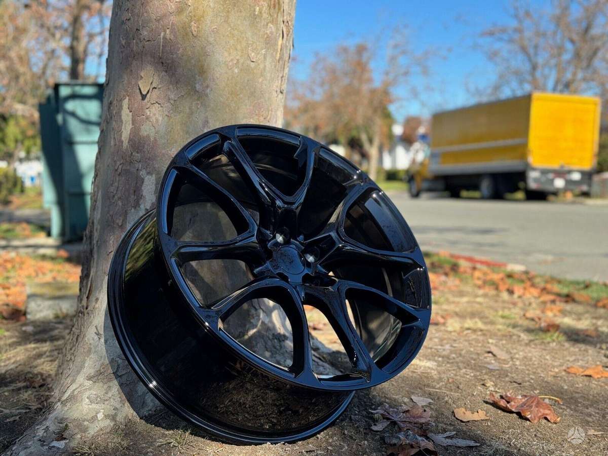 Jeep SRT8, vieglmetāla, R20