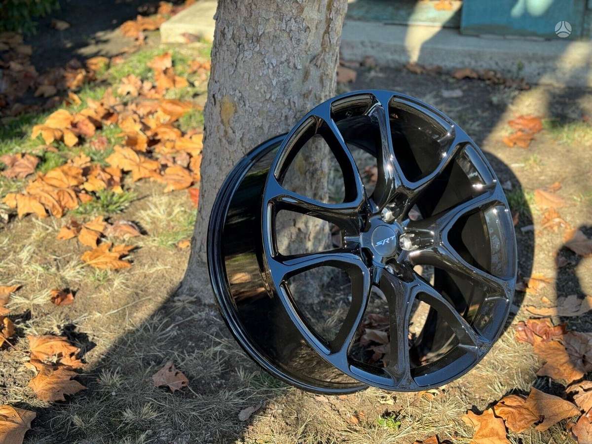 Jeep SRT8, vieglmetāla, R20