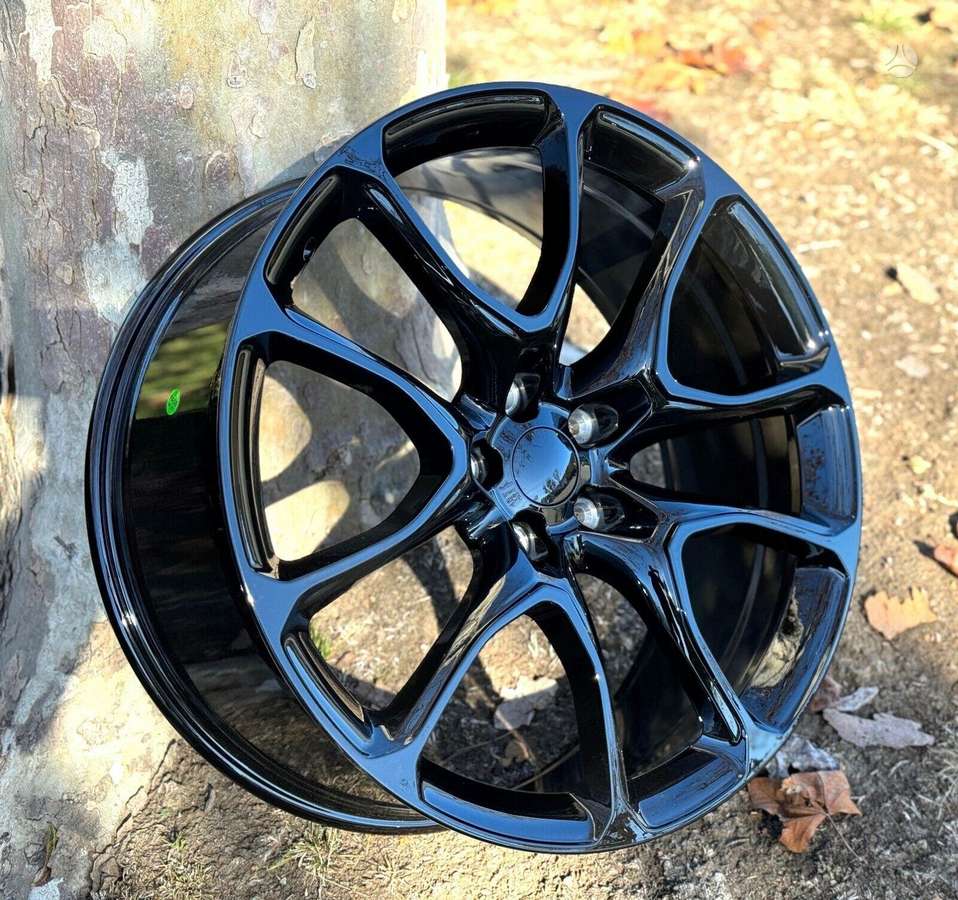 Jeep SRT8, vieglmetāla, R20