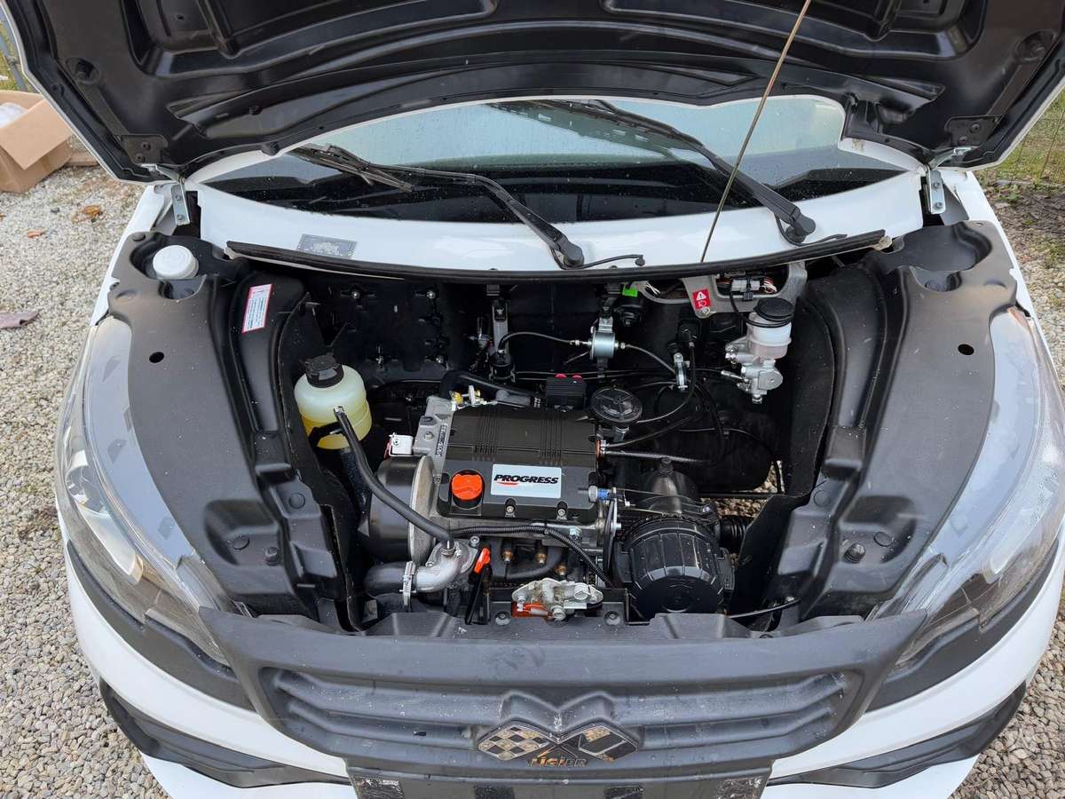 Ligier JS50 Rida tik 2000km