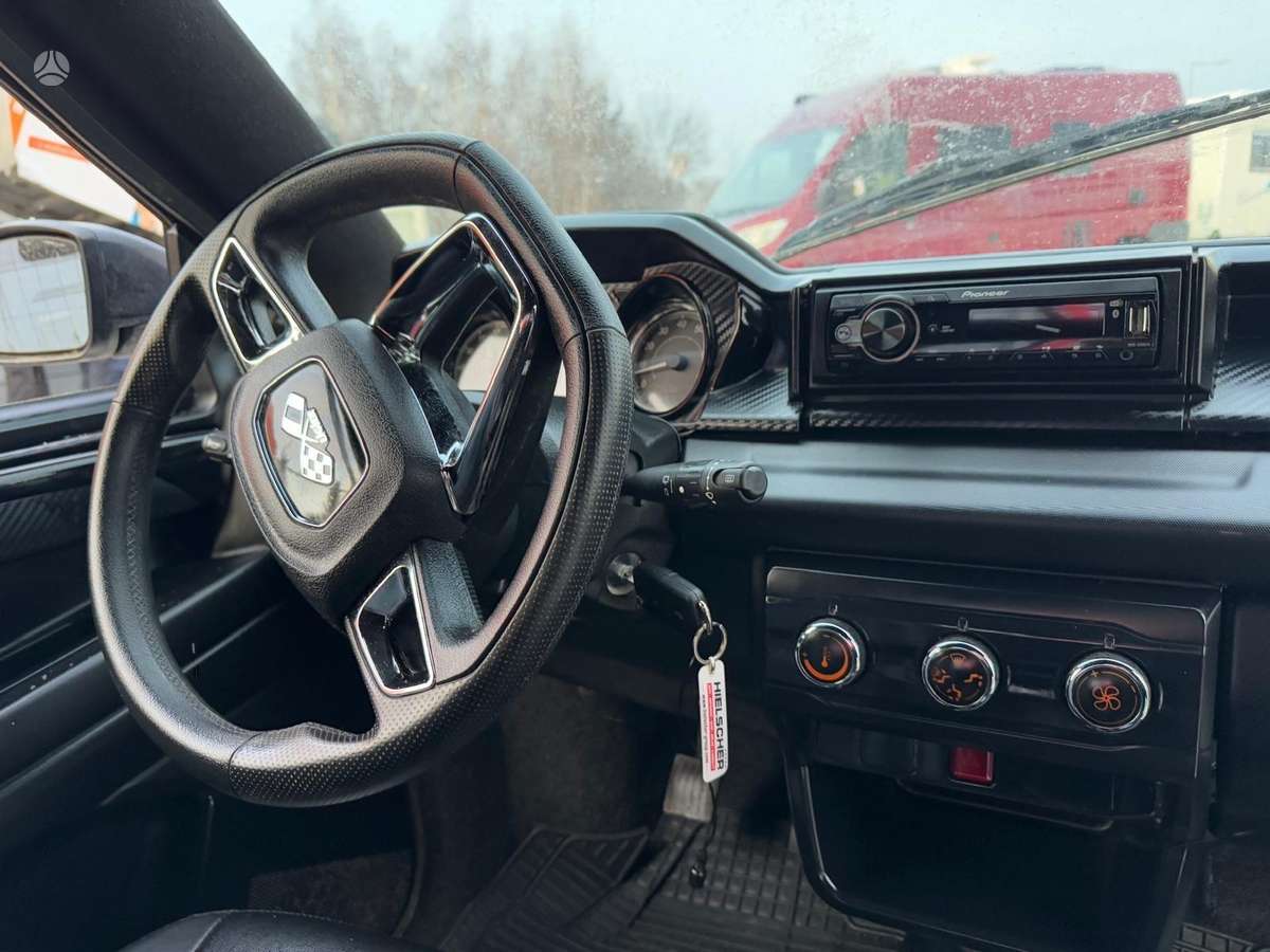 Ligier JS50 Rida tik 2000km