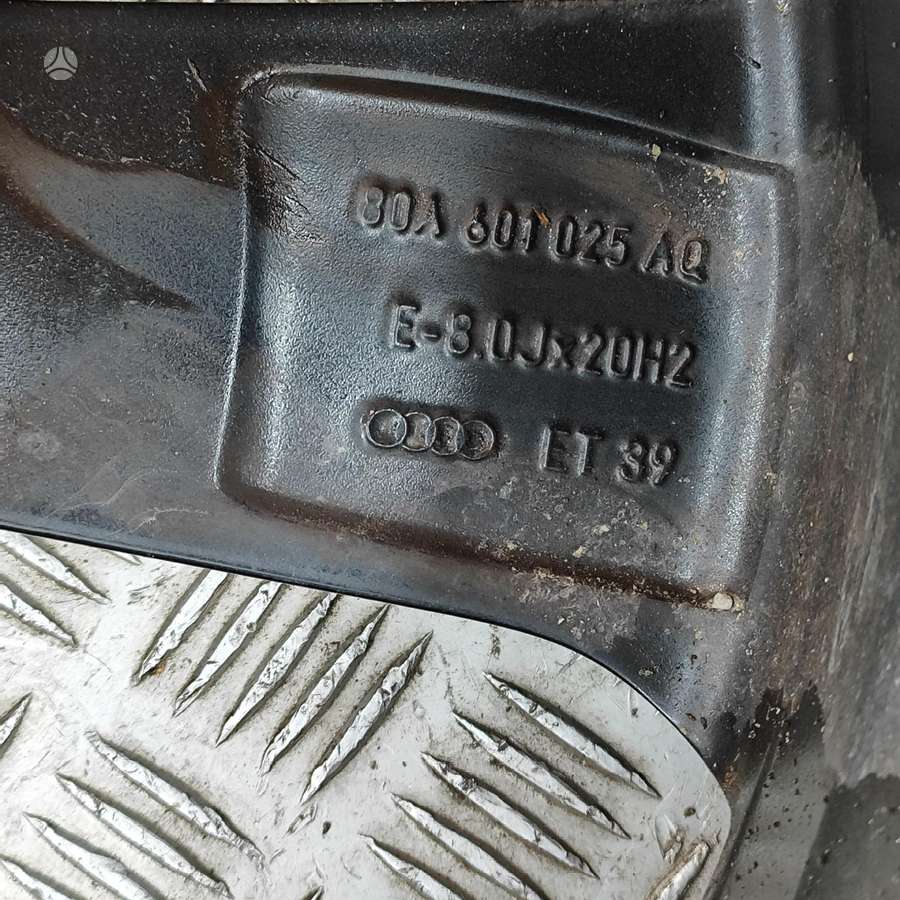 Audi Q5, light alloy, R20