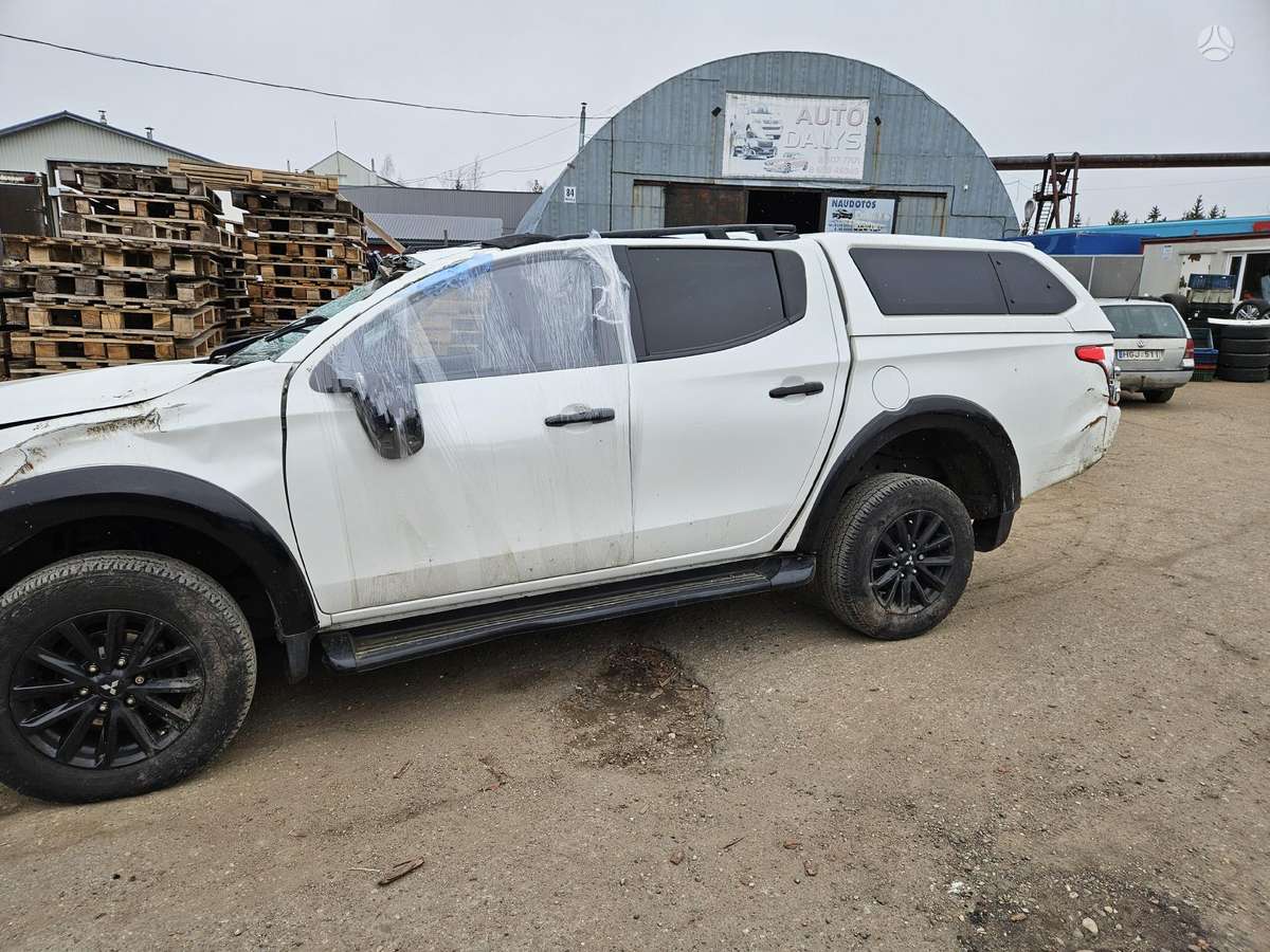 Mitsubishi L200