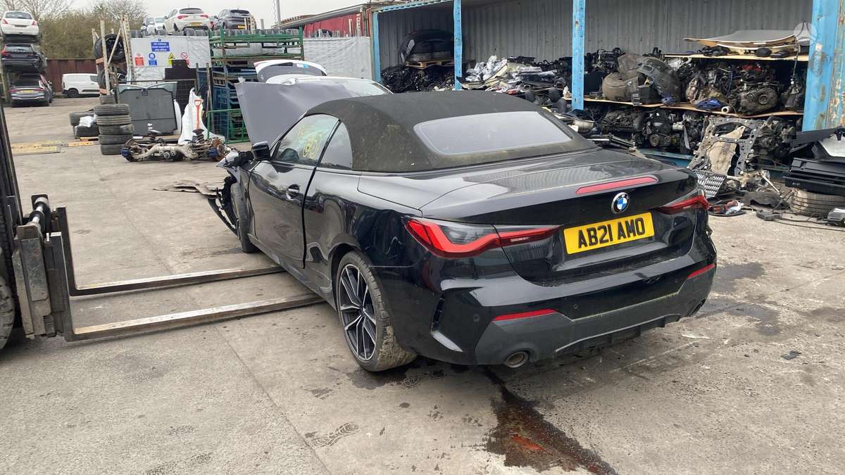 BMW 4 serija по частям
