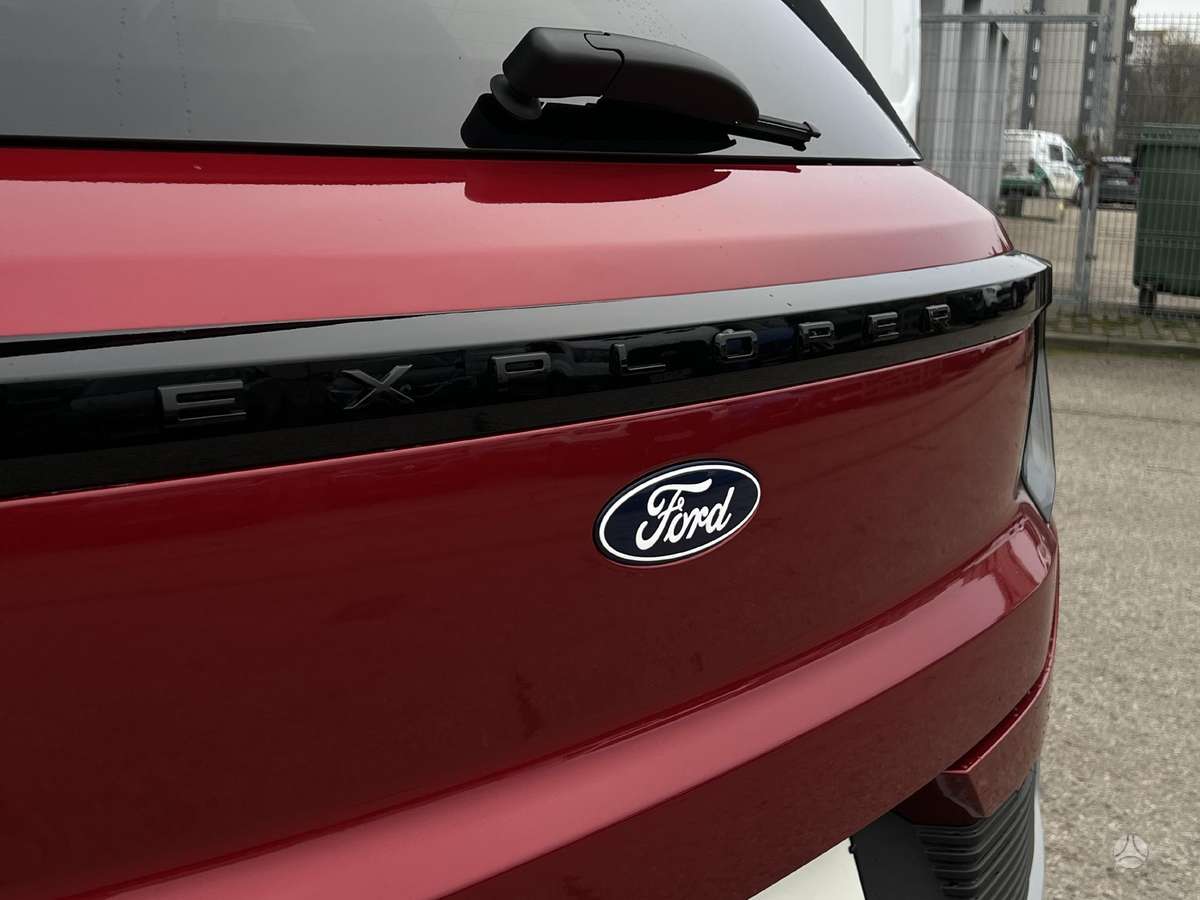 Ford Explorer, 79 kWh, off-road / crossover