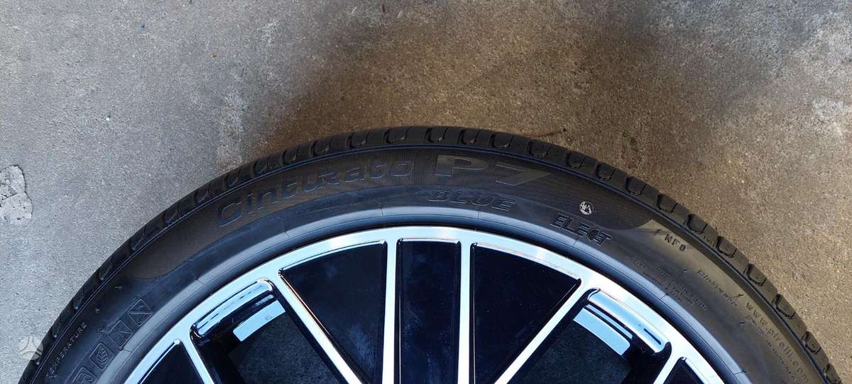 Pirelli, vasaras 285/40 R20