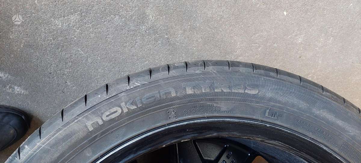 Nokian, vasarinės 235/50 R20