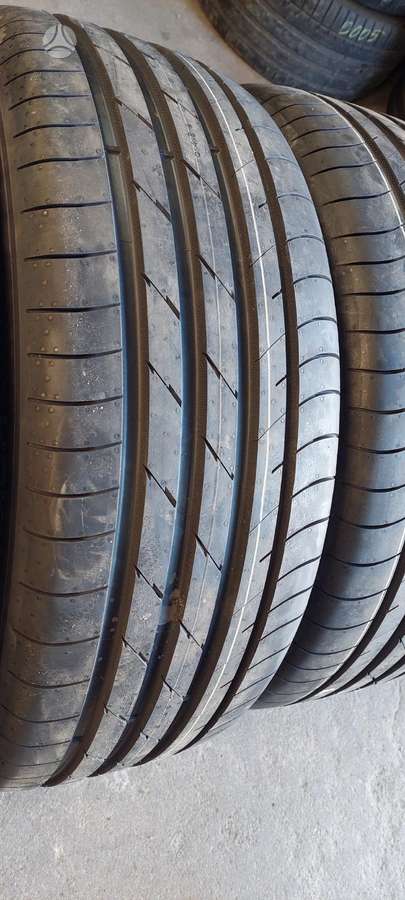 Nokian, летние 235/50 R20