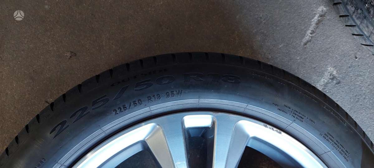 Pirelli, vasaras 225/50 R18