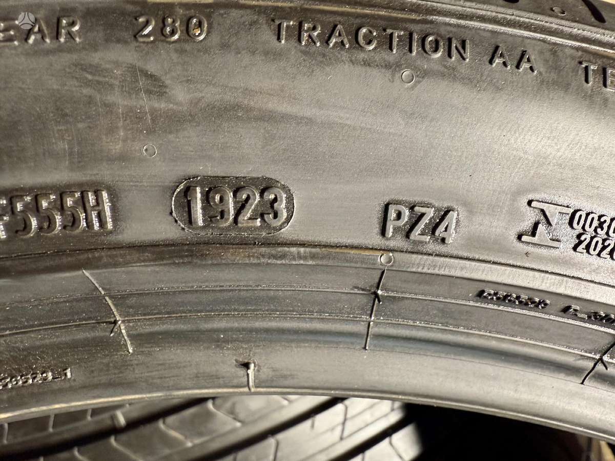 Pirelli Pzero pz4/2023/MO, summer 235/45 R20