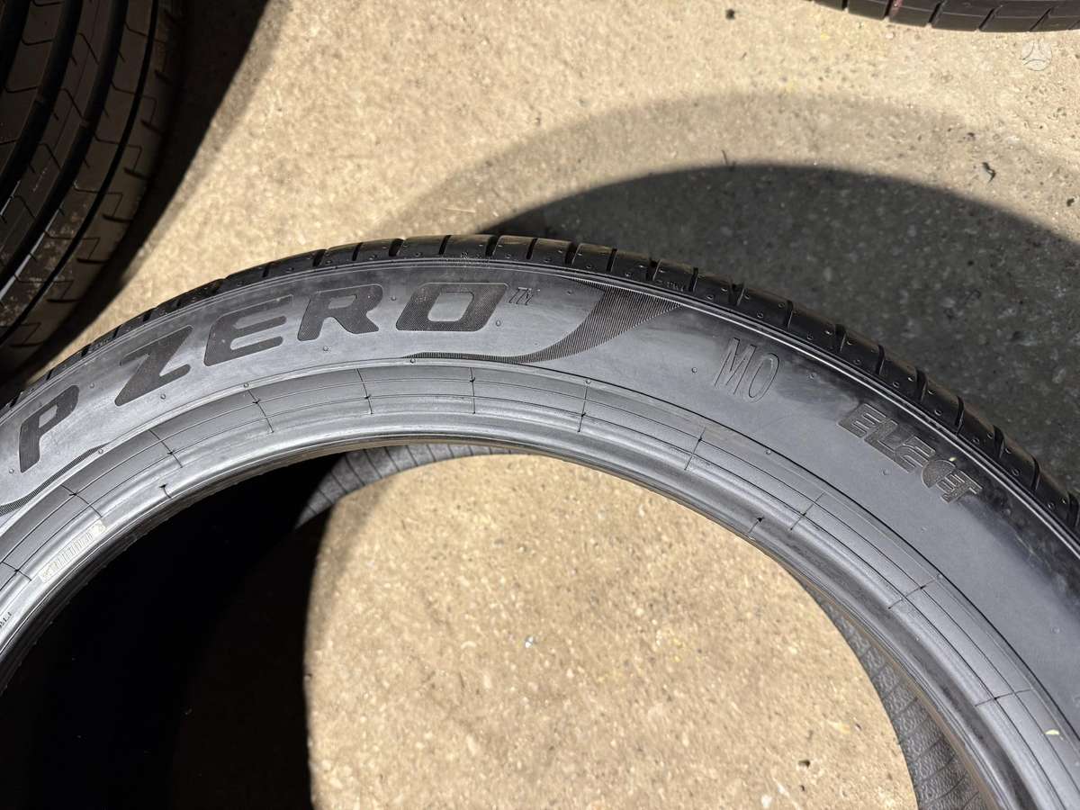 Pirelli Pzero pz4/2023/MO, summer 235/45 R20