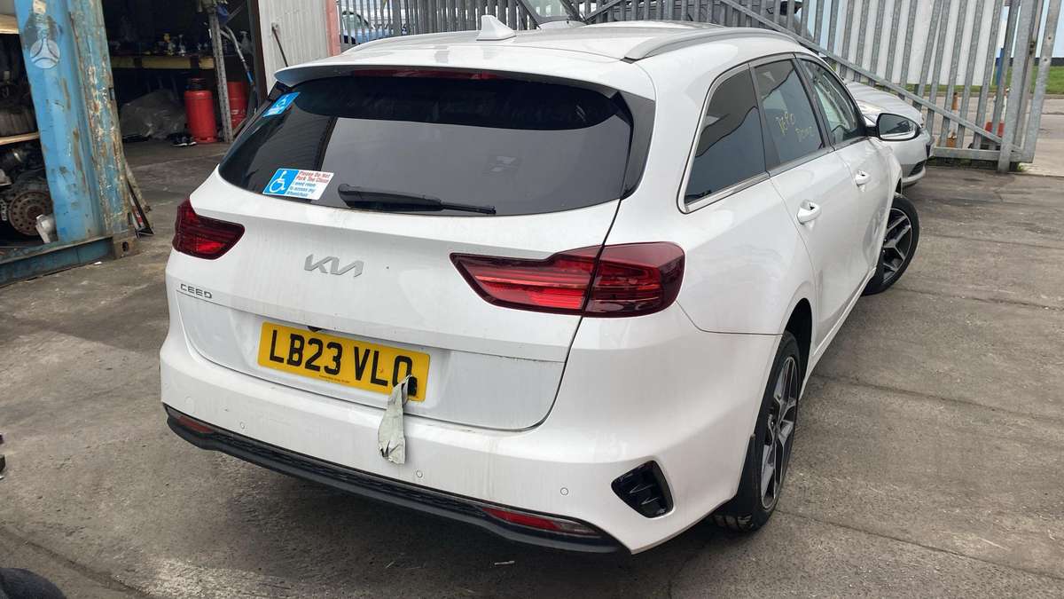 Kia Ceed по частям