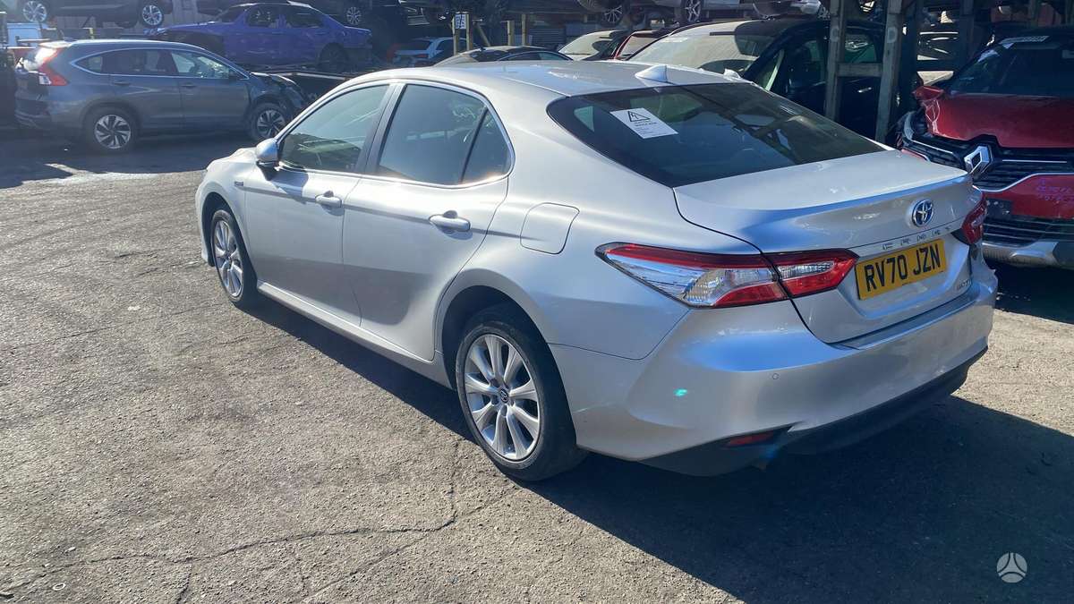 Toyota Camry rezerves daļās