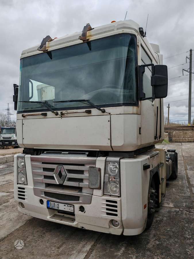 Renault Magnum 460DXi, vilkikai