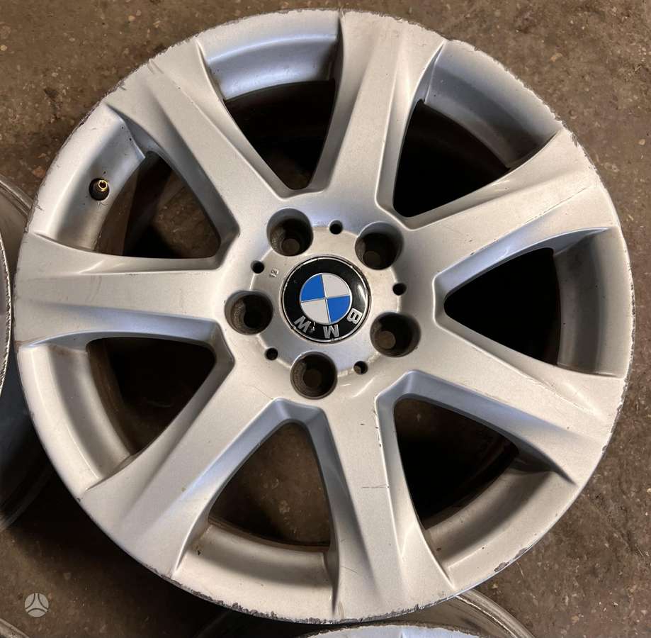 BMW, lengvojo lydinio, R17