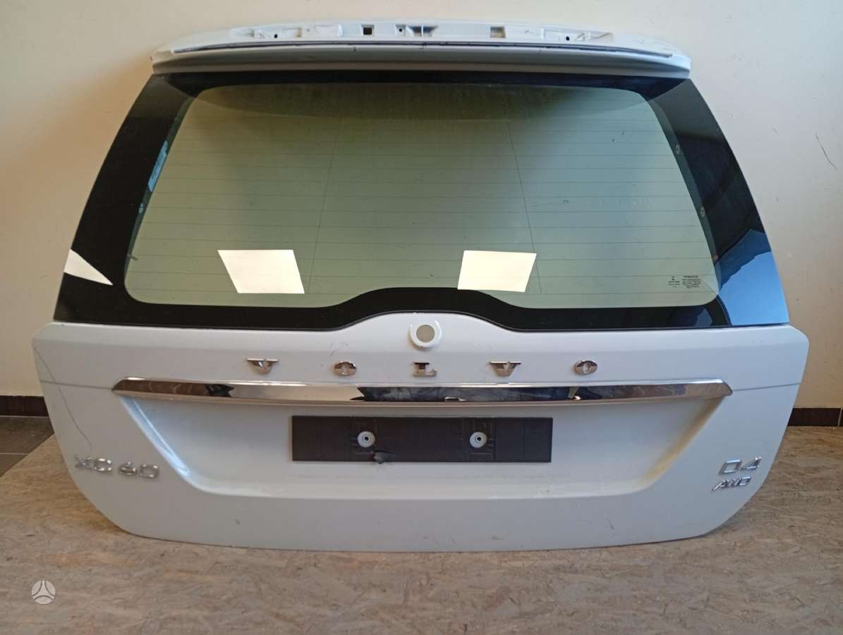 Volvo XC60 hood (front, rear), bumpers