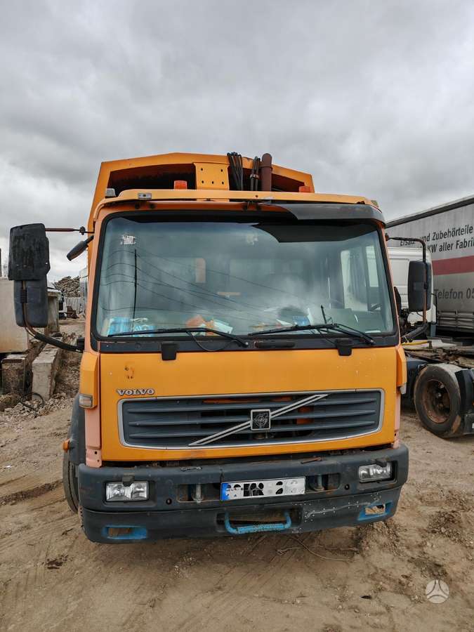Volvo FL220, sunkvežimiai