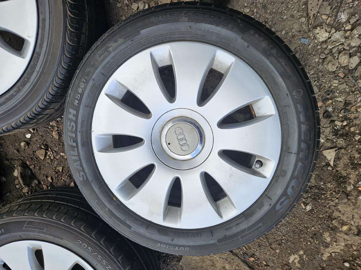 Audi A4, lengvojo lydinio, R16
