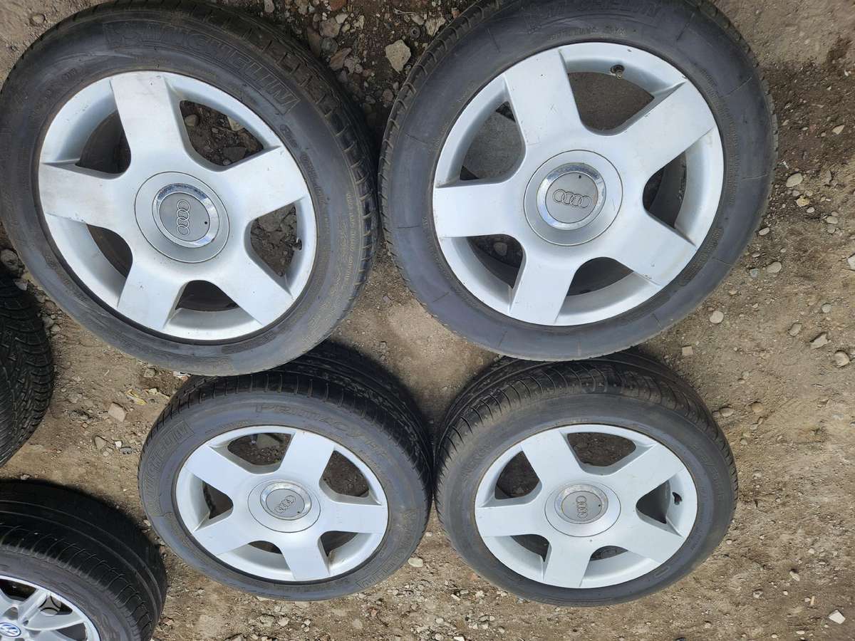 Audi A4, lengvojo lydinio, R16