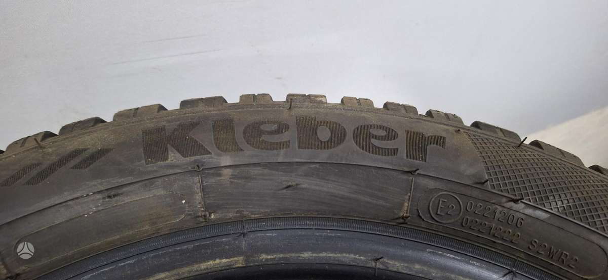 Kleber Quadraxer 3, всесезонные 165/60 R15