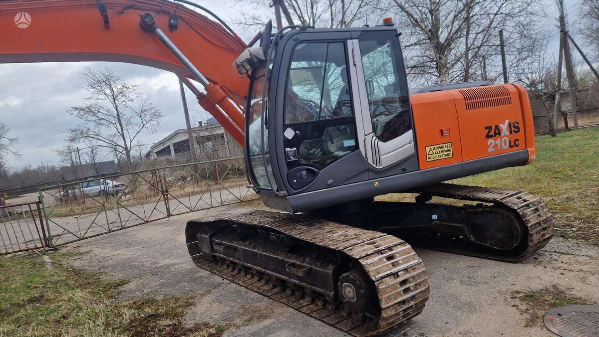 Hitachi ZX 210LC-3, экскаваторы