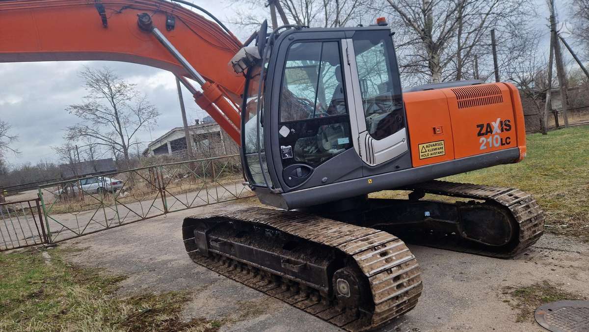 Hitachi ZX 210LC-3, excavator