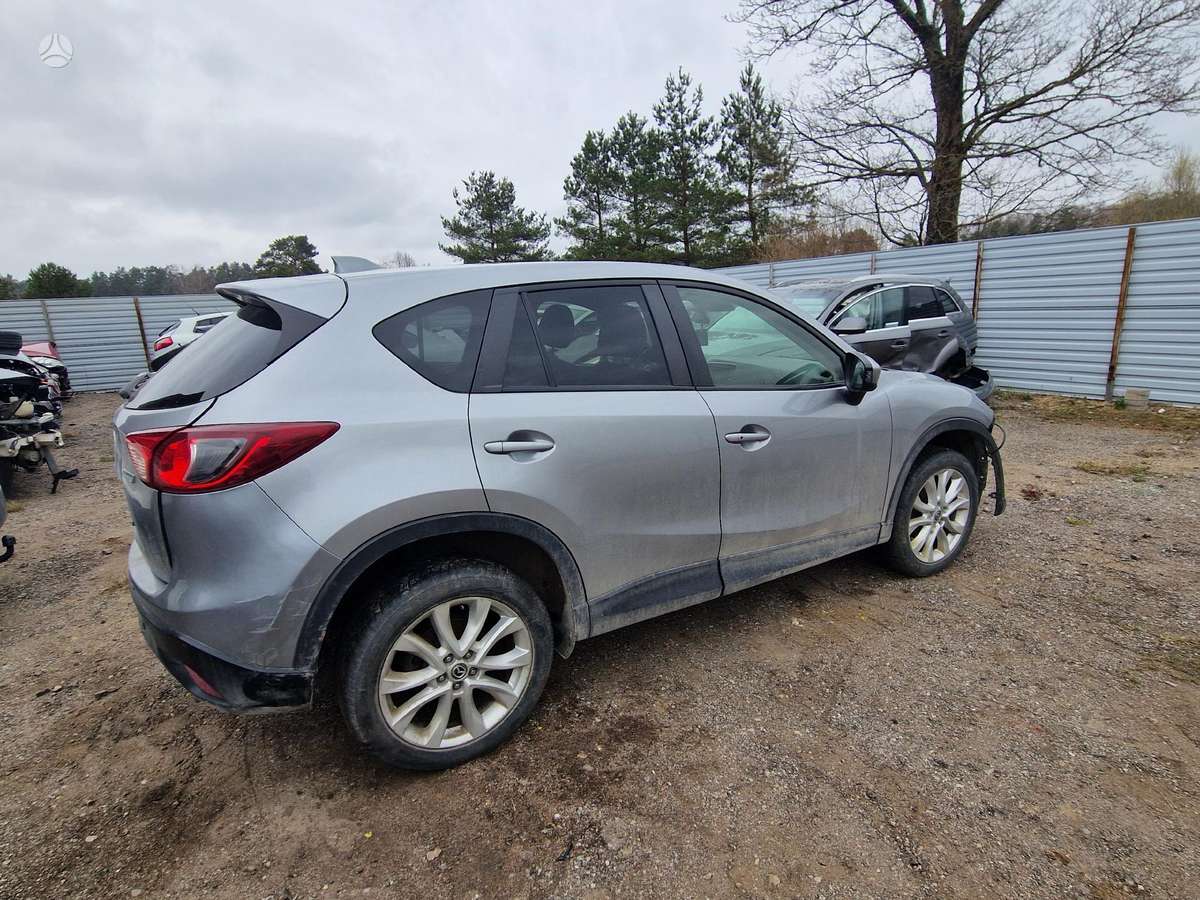 Mazda CX-5 dalimis