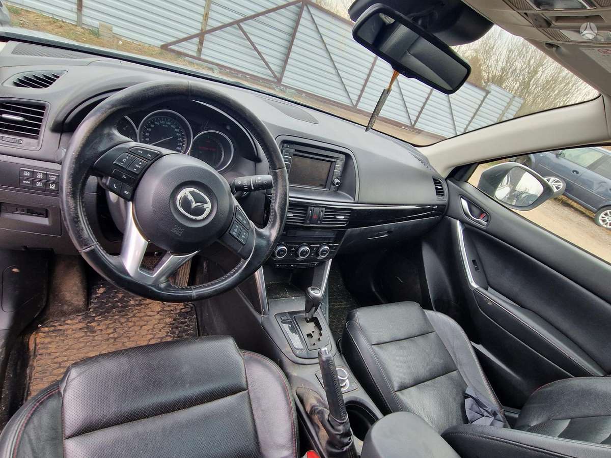 Mazda CX-5 dalimis