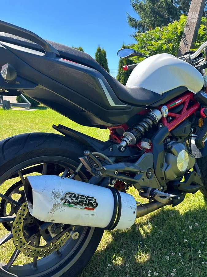 Benelli 304 300cc, street / classic