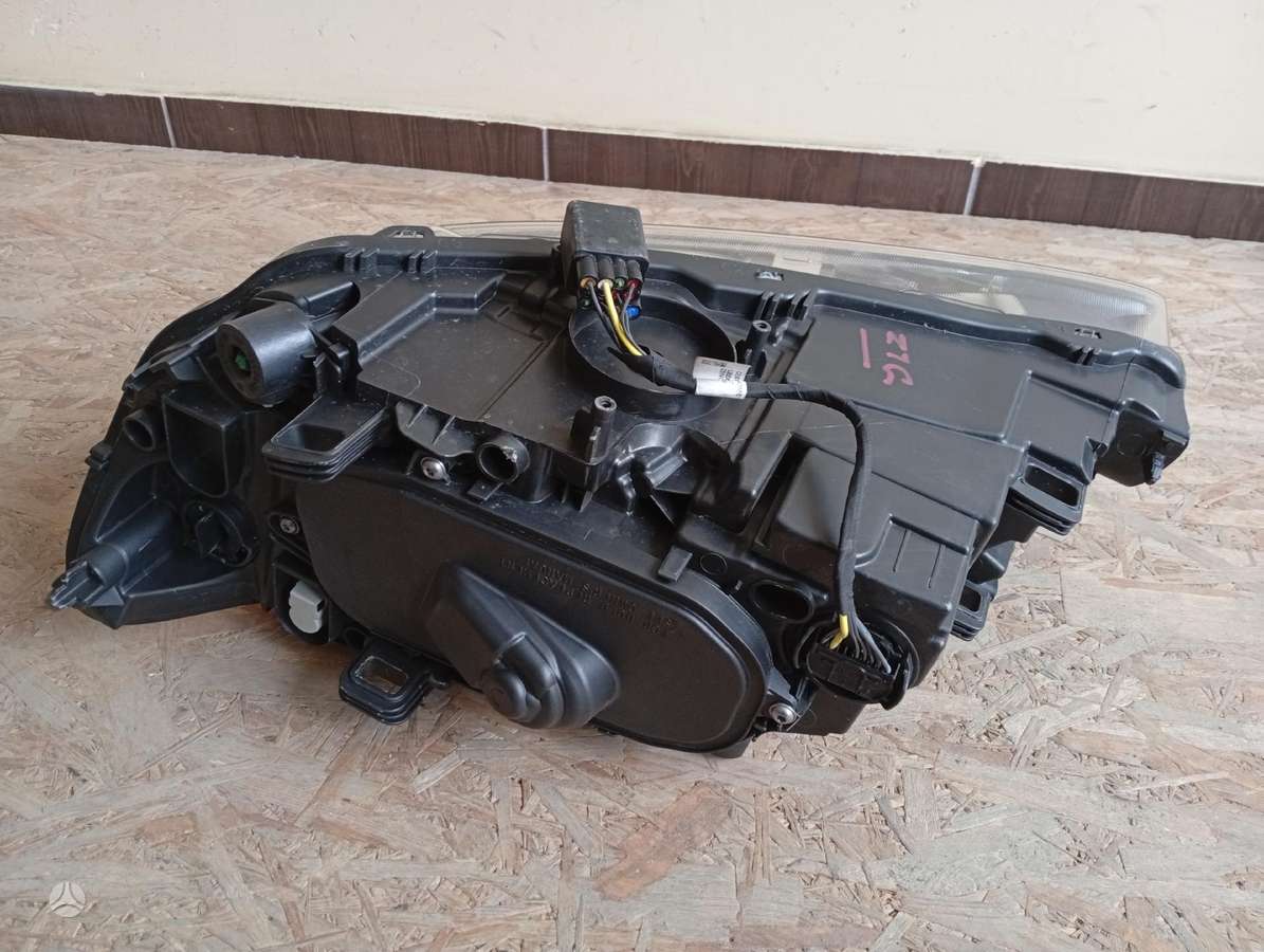 Volvo S60 бамперы (буфера), фары