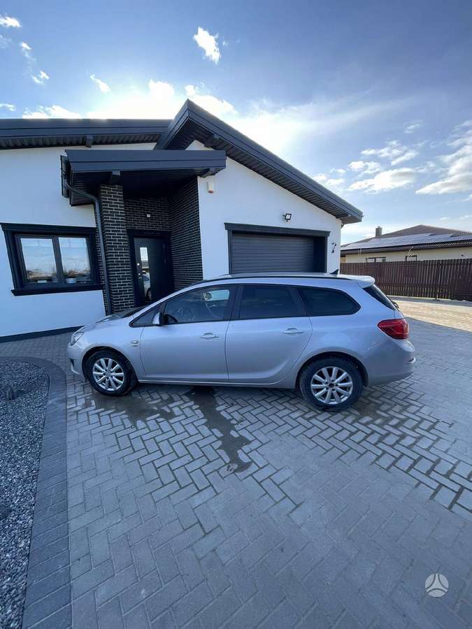 Opel Astra, 2.0 l., universalas