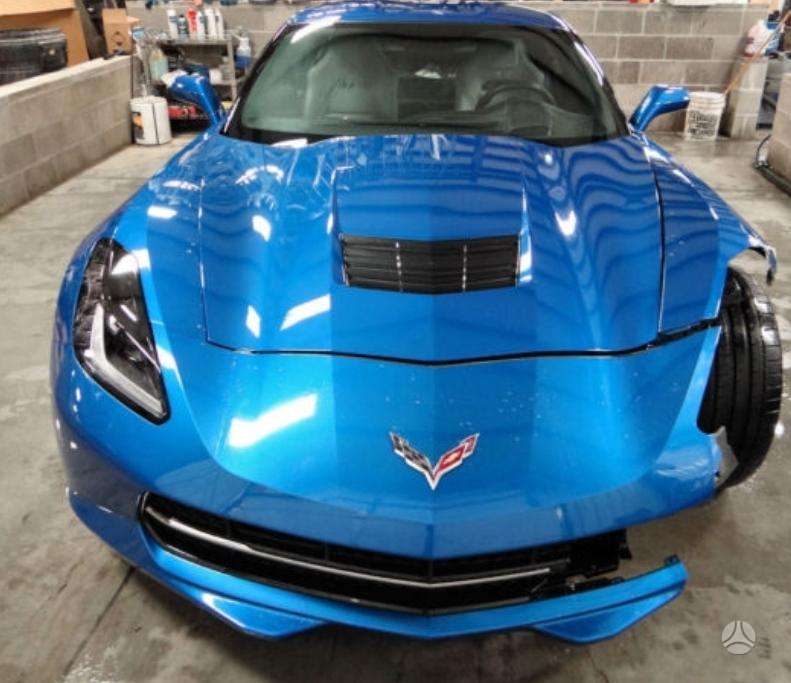 Chevrolet Corvette по частям