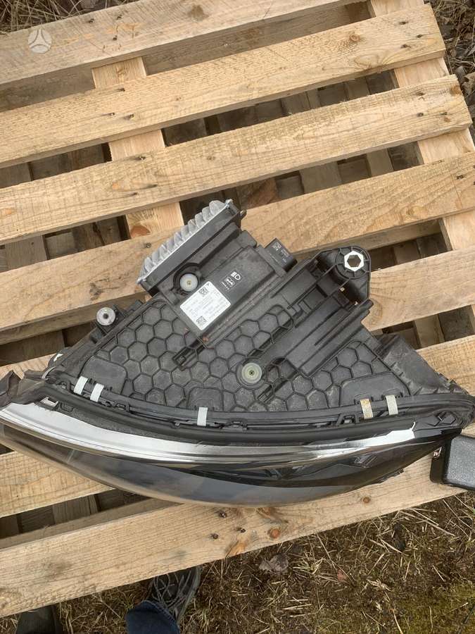 Mercedes-Benz EQS kėbulo dalys
