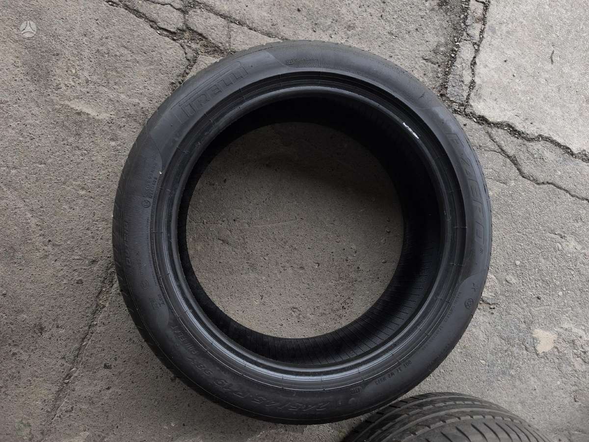 Pirelli P Zero, summer 245/45 R19