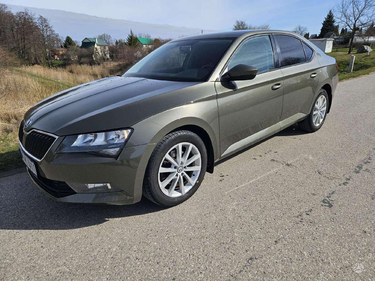 Skoda Superb, 2.0 l., Седан