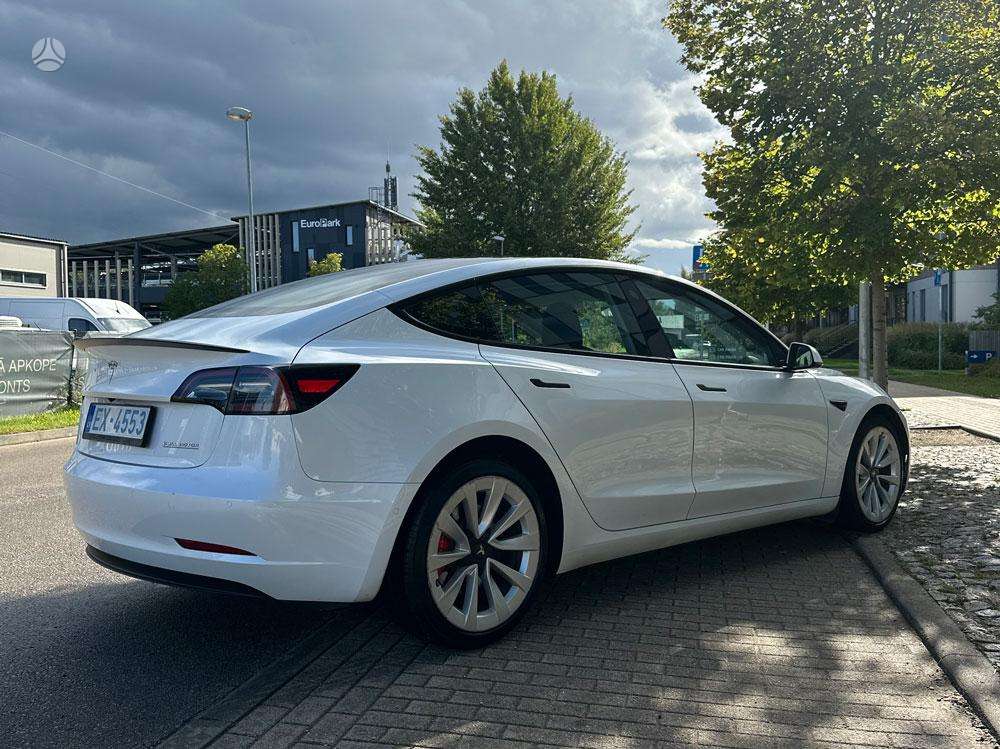 Tesla Model 3, 75 кВт·ч, Седан