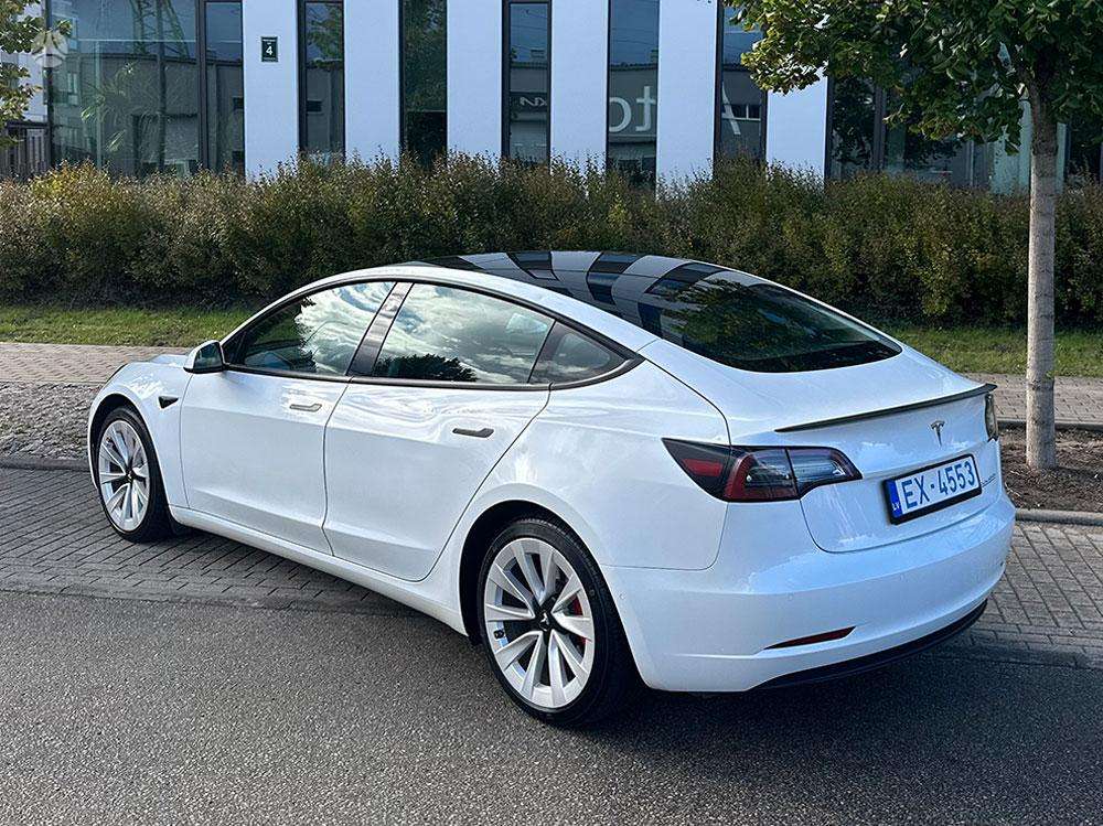 Tesla Model 3, 75 kWh, saloon / sedan