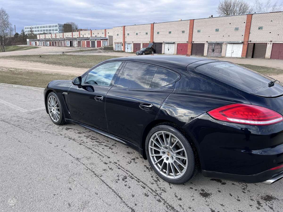 Porsche Panamera, 3.0 l., hatchback