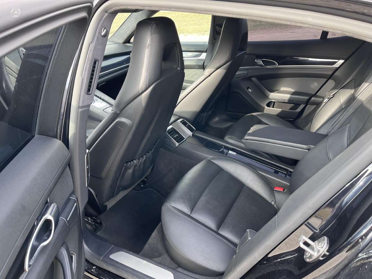 Porsche Panamera, 3.0 l., Хэтчбек