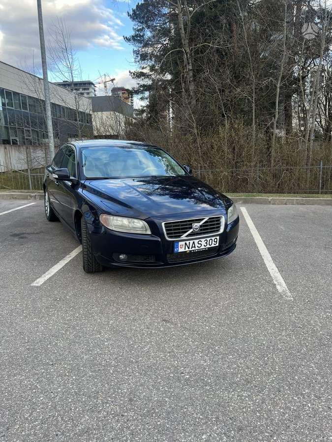 Volvo S80, 2.4 l., Седан