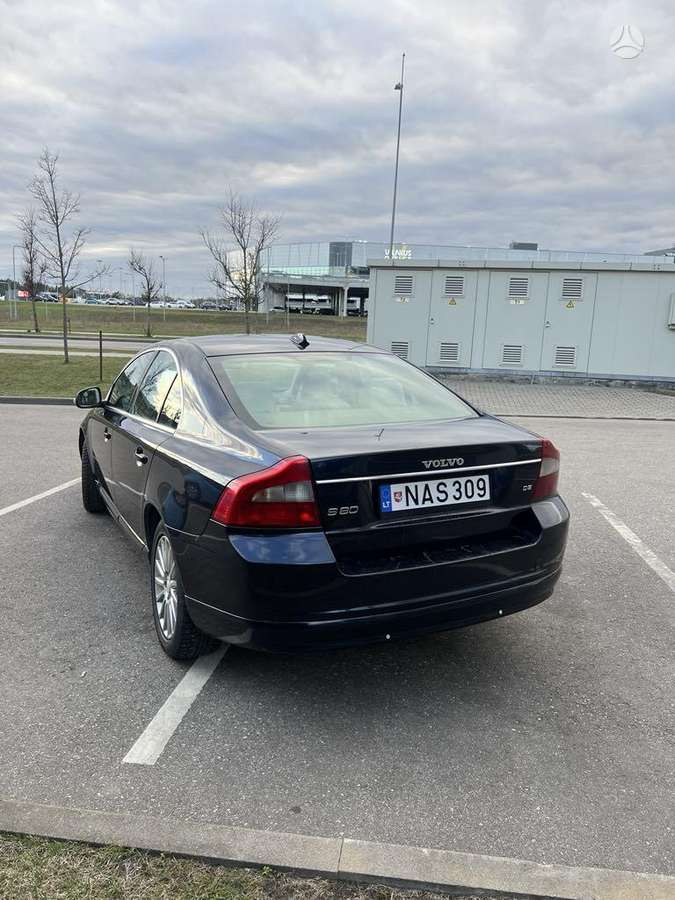Volvo S80, 2.4 l., Седан