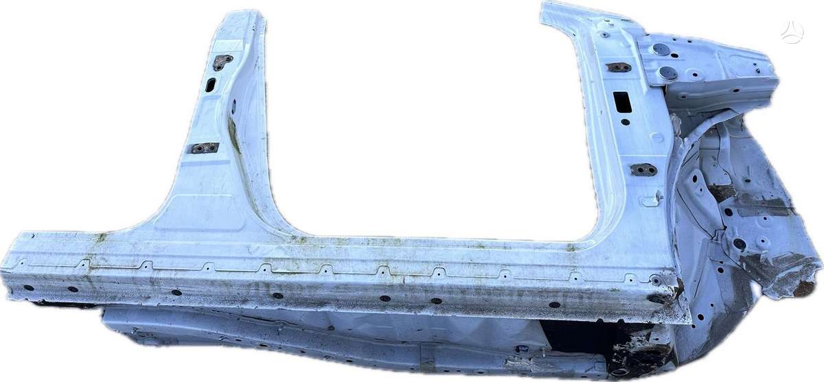 Nissan Qashqai dalimis. Priekiniai zibintai slenkstis